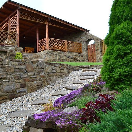 Privat Julia Vrbov Exterior foto