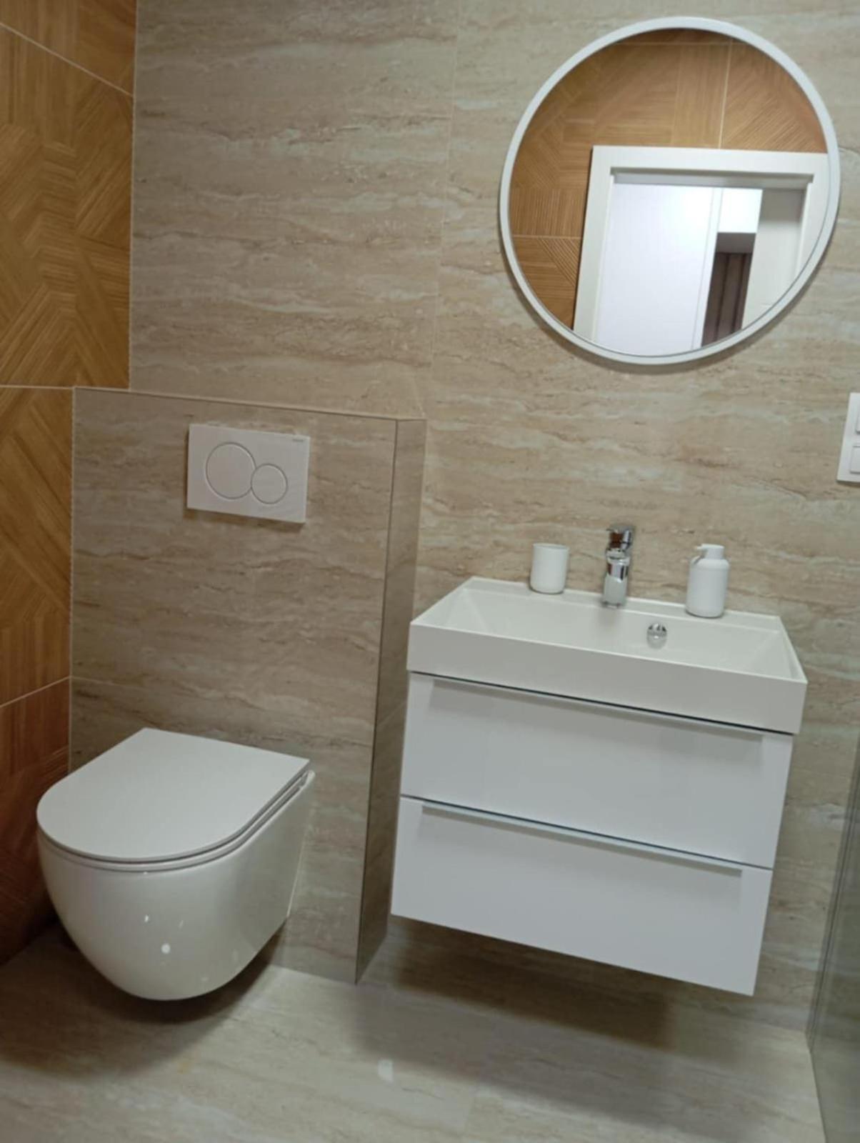 Privat Julia Vrbov Exterior foto